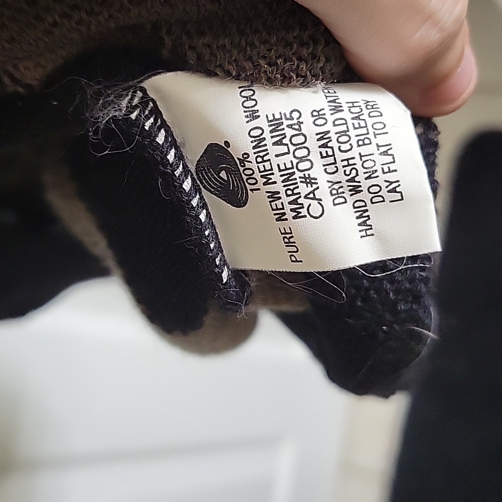 Tundra Canada 100% Merino Wool Argyle Sweater - Picture 3 of 7